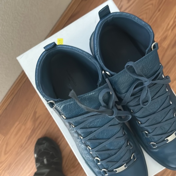 Balenciaga Arena shoes - Picture 3 of 6